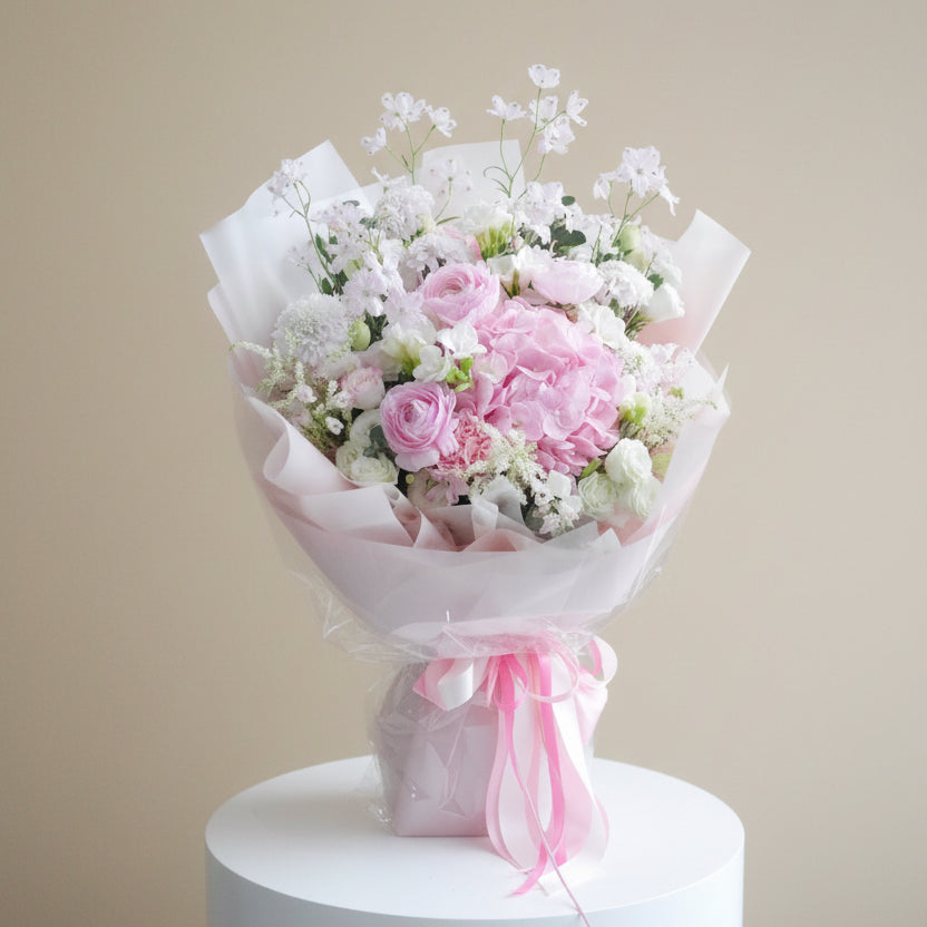 Pink Hydrangea bouquet 粉紅色繡球花束