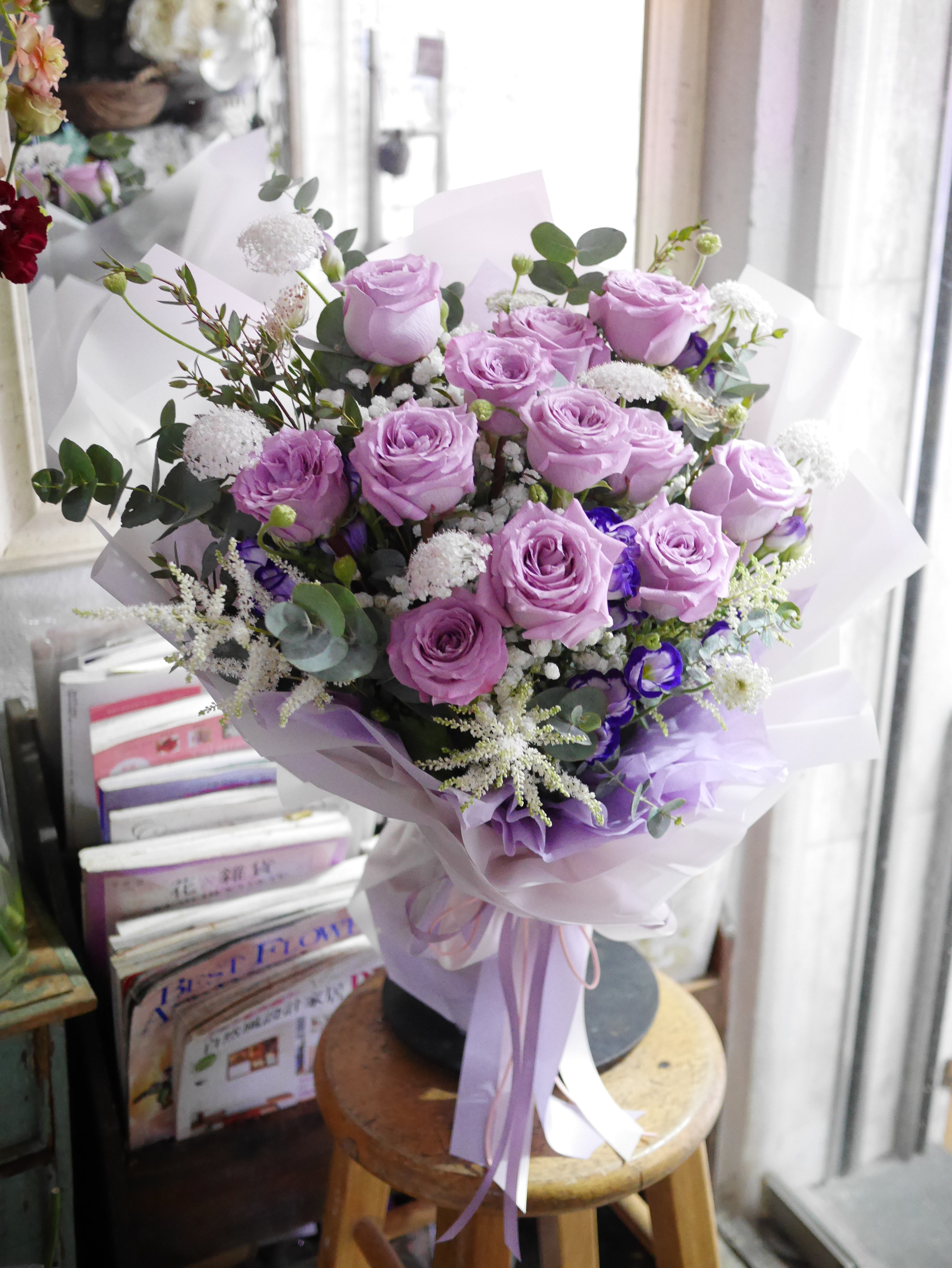 Purple roses bouquet 紫色玫瑰花束